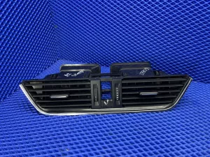Дефлектор воздушный центральный Skoda Octavia A7 2013-2020 — фото 2