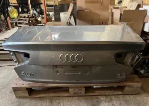 Крышка багажника audi a8 d4 long — фото 1