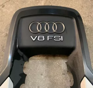 Крышка двигателя audi a8 d4 4.2 fsi — фото 2