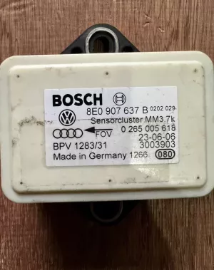 Датчик ускорения audi a6 c6 8e0907637b — фото 2