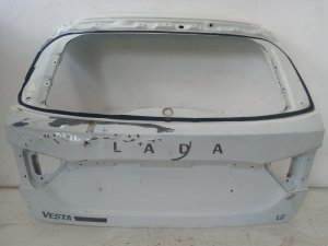 Крышка багажника Lada Vesta (2018) — фото 2