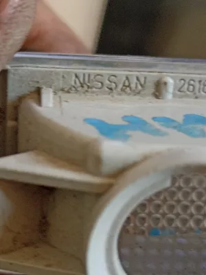 Повторитель на крыло белый Nissan Qashqai (2006-2010) и др. — фото 2