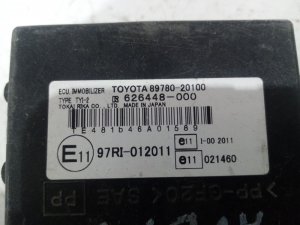 Блок электронный Toyota Avensis (2002-2006) — фото 4