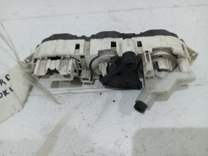 Блок управления климатической установкой Ford Focus (2004-2008) — фото 5
