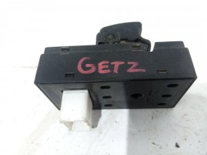 Блок управления стеклоподъемниками Hyundai Getz (2002-2005) — фото 2