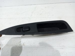 Кнопка стеклоподъемника Nissan Qashqai (2013-2019) — фото 1