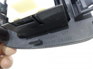 Кнопка стеклоподъемника Toyota Avensis (2002-2006) — фото 3
