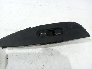 Кнопка стеклоподъемника Nissan Qashqai (2013-2019) — фото 1