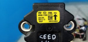 Датчик ускорения Kia Ceed (2006-2010) — фото 3