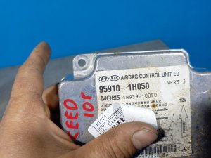 Блок управления AIR BAG Kia Ceed (2006-2010) — фото 3