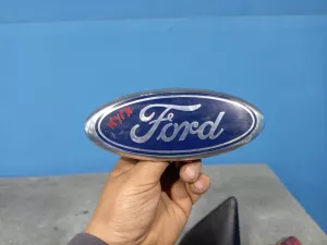 Эмблема на крышку багажника Ford Kuga (2008-2013) и др. — фото 1