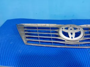 Решетка радиатора Toyota Camry (2011-2014) — фото 8