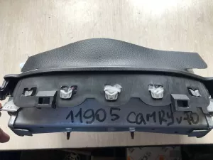 Подушка безопасности нижняя для колен Toyota Camry (2017-2021) — фото 4
