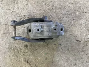 Опора двигателя Land Rover Range Rover Evoque (2011-2015) — фото 6