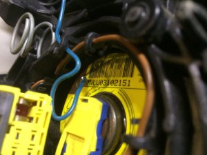 Подушка безопасности в руль Volkswagen Golf (2003-2009) — фото 3