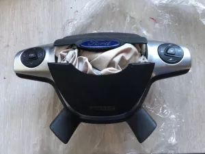 Подушка безопасности в руль Ford Focus (2010-2015) — фото 1