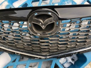 Решетка радиатора Mazda CX-5 (2011-2015) — фото 3