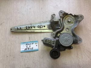 Стеклоподъемник электрический задний левый Toyota RAV4 (2005-2008) — фото 1