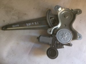Стеклоподъемник электрический задний левый Toyota RAV4 (2005-2008) — фото 1