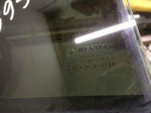 Стекло двери задней правой форточка Renault Logan (2013-2018) — фото 2