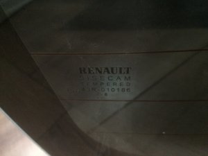 Стекло заднее Renault Logan (2013-2018) — фото 3