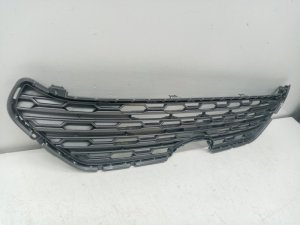 Решетка радиатора Toyota RAV4 (2018) — фото 3