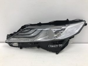 Стекло фары левой Toyota Camry (2017-2021) — фото 3