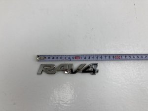 Эмблема Toyota RAV4 (2012-2015) — фото 1