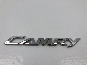 Эмблема Toyota Camry (2011-2014) — фото 9