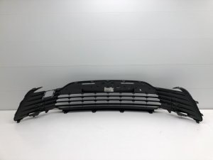 Решетка в бампер центральная Toyota Camry (2017-2021) — фото 23