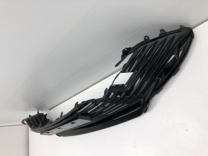Решетка в бампер центральная Toyota Camry (2017-2021) — фото 3