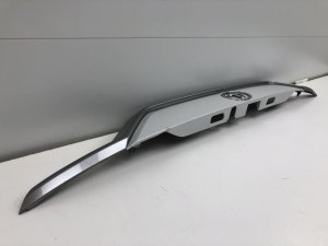 Накладка двери багажника Toyota RAV4 (2018) — фото 6