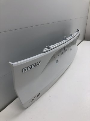 Накладка крышки багажника Geely Atlas (2016-2022) — фото 6