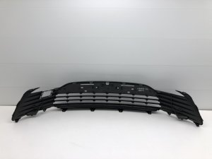 Решетка в бампер центральная Toyota Camry (2017-2021) — фото 15