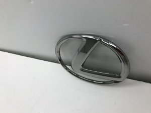 Эмблема на крышку багажника Lexus LX570 (2007-2012) — фото 4