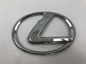 Эмблема на крышку багажника Lexus LX570 (2007-2012) — фото 9