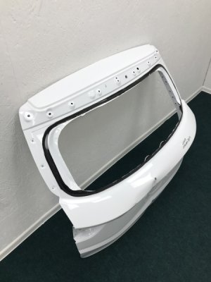 Дверь багажника Geely Coolray SX11 [6600044926  5062031900C15] — фото 3