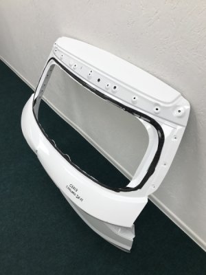 Дверь багажника Geely Coolray SX11 [6600044926  5062031900C15] — фото 4
