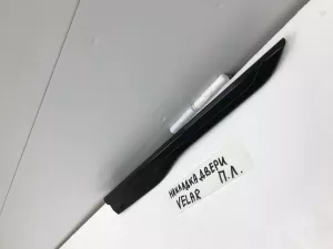 Накладка двери передней левой Land Rover Range Rover Velar (2017-2023) — фото 2