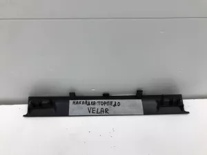 Накладка декоративная Land Rover Range Rover Velar (2017-2023) — фото 4
