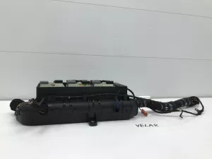 Блок предохранителей Land Rover Range Rover Velar (2017-2023) — фото 2