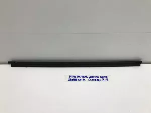 Уплотнитель стекла двери задней правой Hyundai Santa Fe (2018-2022) — фото 2