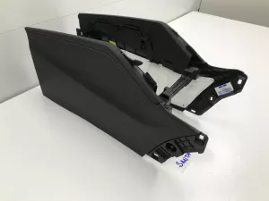 Вставка центрального подлокотника Hyundai Santa Fe (2018-2022) — фото 4