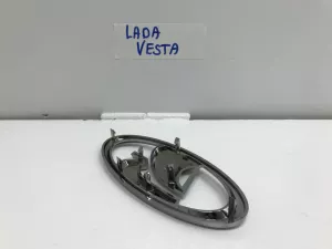 Эмблема Lada Vesta (2015) — фото 3