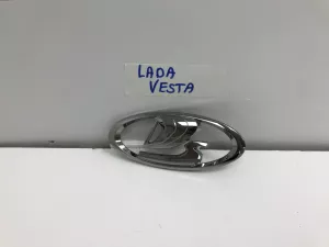 Эмблема Lada Vesta (2015) — фото 1
