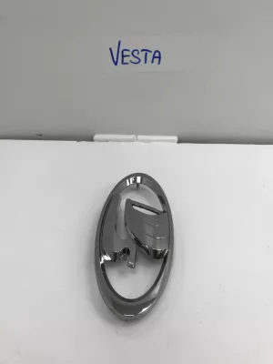 Эмблема Lada Vesta (2015) — фото 3