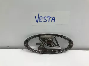 Эмблема Lada Vesta (2015) — фото 5