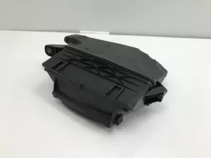 Корпус воздушного фильтра Mercedes-Benz E-Class (2016-2020) и др. — фото 4