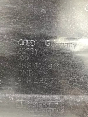 Пыльник Audi e-tron (2018) — фото 9