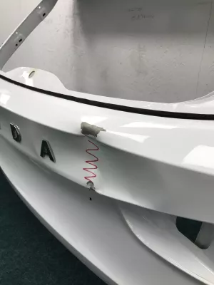 Дверь багажника Lada Vesta (2018) — фото 12